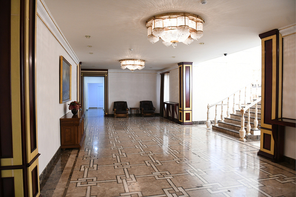 the foyer for the new administrative unit of the Presidential Palace.