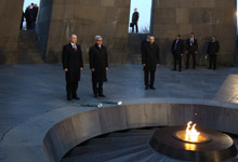 President Serzh Sargsyan and RF President Vladimir Putin visited the Tsitsernakaber Memorial