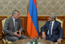 President Serzh Sargsyan receives CSTO Secretary-General Nikolay Bordyuzha