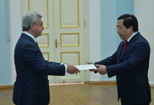 Vietnam’s newly-appointed ambassador to Armenia presents his credentials to President 