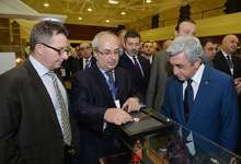 President attends opening of Yerevan Show-2015 international jewelry exhibition