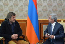  
President Sargsyan received the world famous Serb director and musician Emir Kusturica