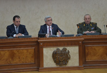 President met with the participants of the operative meeting of the leadership of the RA Armed Forces