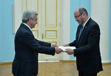 Newly appointed Ambassador of Israel presented his credentials to President Serzh Sargsyan