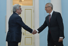 The newly appointed Ambassador of New Zealand presented his credential to President Serzh Sargsyan