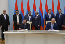 Memorandum of forming political coalition between the RPA and ARF was signed at the 
Presidential Palace
