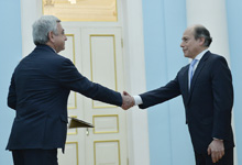 The newly appointed Ambassador of Peru presented his credentials to Serzh Sargsyan