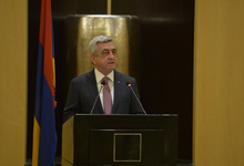 President Serzh Sargsyan met with the representatives of the Armenian community of Qatar