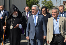 President attends opening of new building of Eurnekian General Education Institution