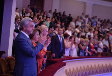 President attends charity concert entitled “Together”