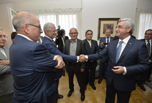 President meets with Armenian community in Geneva