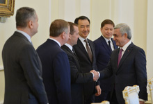 President receives Eurasian Intergovernmental Council members