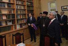 President Serzh Sargsyan visits Hovhannes Tumanyan House Scientific-Cultural Center