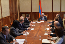 President holds consultation with members of State Commission for Protection of Economic Competition