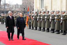 Official welcoming ceremony for Lebanese President held at Presidential Palace