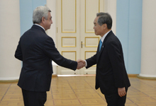 Newly appointed Ambassador of the Republic of Korea hands credentials