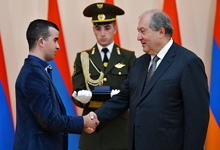 Award ceremony on the occasion Independence Day took place at the Presidential Palace