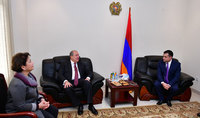 President Armen Sarkissian visited the Embassy of Armenia at the UAE
