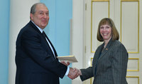 The newly appointed Ambassador of the United States Lynne Tracy presented her credentials to the President of Armenia