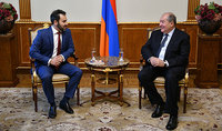 Սահմանադրության օրվա առթիվ նախագահ Արմեն Սարգսյանը հյուրընկալել է պետական ու քաղաքական գործիչ Էդուարդ Եգորյանի որդուն