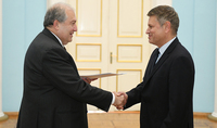 Newly appointed Ambassador Extraordinary and Plenipotentiary of the Hellenic Republic to the Republic of Armenia Evangelos Tournakis presented his credentials to President Armen Sarkissian: I am confident we will continue to solidify our achievements