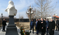 President Armen Sarkissian visited the family of Vazgen Sargsyan