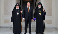 On the occasion of Easter President Sarkissian sent congratulatory messages to the Catholicos of All Armenians Garegin II and Catholicos of the Great House of Cilicia Aram I