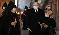 Церемония поминовения героев, павших во имя Отечества, во всех армянских церквях мира