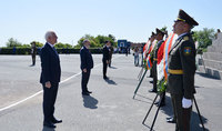 Президент Ваагн Хачатурян воздал дань уважения памяти героев Сардарапатской битвы