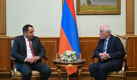 
Президент Ваагн Хачатурян принял президента Союза банков Армении Азатян Даниеля