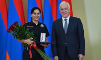 Une cérémonie de remise de prix a été organisée à la résidence du président à l'occasion de la fête de la République