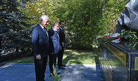 President Vahagn Khachaturyan paid tribute to the memory of the victims of October 27, 1999 assassination plot