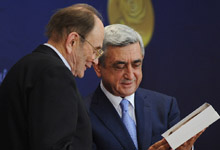 President Serzh Sargsyan participated at the ceremony of handing the international scientific award named after Armenia’s National Hero, Academician Victor Hambardzumian
