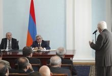 Նախագահ Սերժ Սարգսյանը հանդիպում է ունեցել Հանրային խորհրդի անդամների հետ