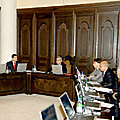 Նախագահ Սերժ Սարգսյանը կառավարության նիստում ներկայացնում է նորանշանակ վարչապետին-10.04.2008
