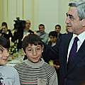 On the occasion of New Year and Christmas holidays President Serzh Sargsyan and Mrs. Rita Sargsyan receive at the Presidential Palace over three dozen large families residing in Yerevan-29.12.2011